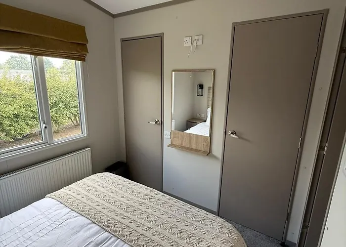 Parkside Retreats * Kirby Misperton